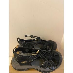 Keen hiking sandals size 8 black